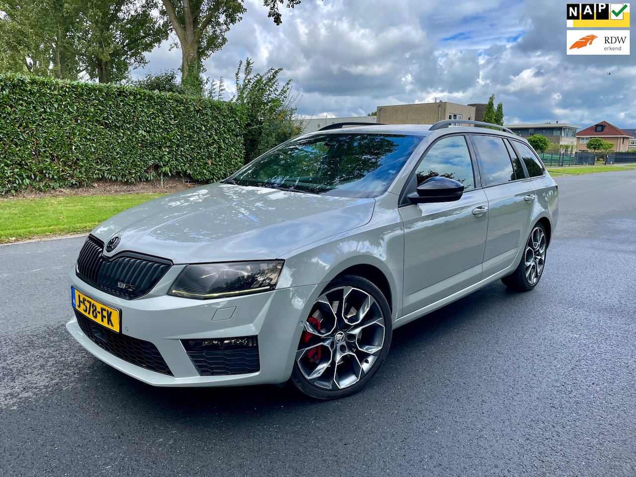 Skoda Octavia Combi - 2.0 TSI RS 301PK/DSG/CLIMA/NAVI/LEER - AutoWereld.nl