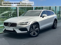 Volvo V60 Cross Country - 2.0 B5 AWD Plus Extra Getint Glas / Verwarmbaar Voorruit / 19" velgen / Contour Stoelen, E