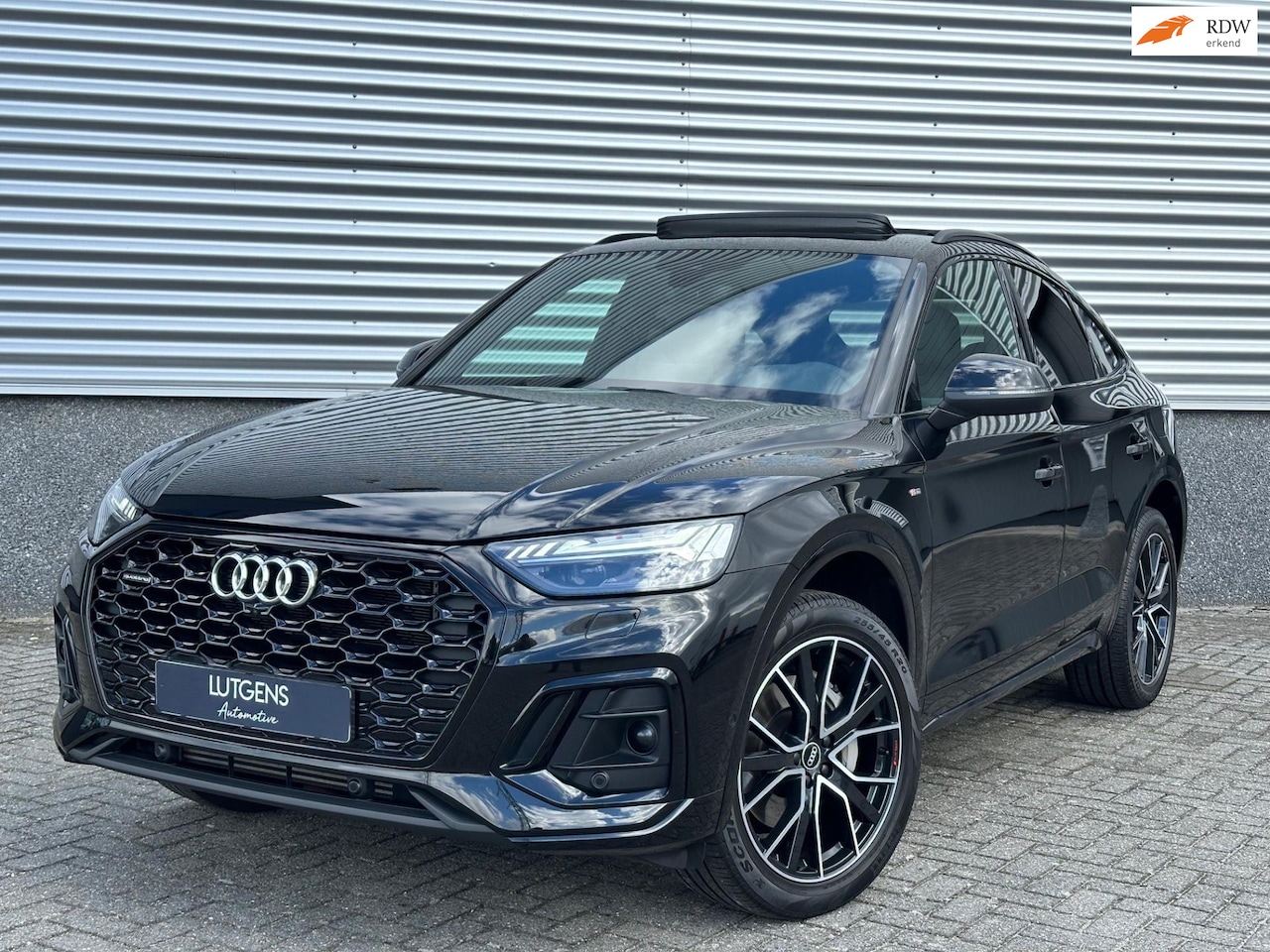 Audi Q5 Sportback - 55 TFSI e S-line Matrix RS-stoelen Pano - AutoWereld.nl