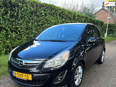 Opel Corsa - 1.4-16V Design Edition