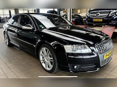 Audi A8 - 5.2 S8