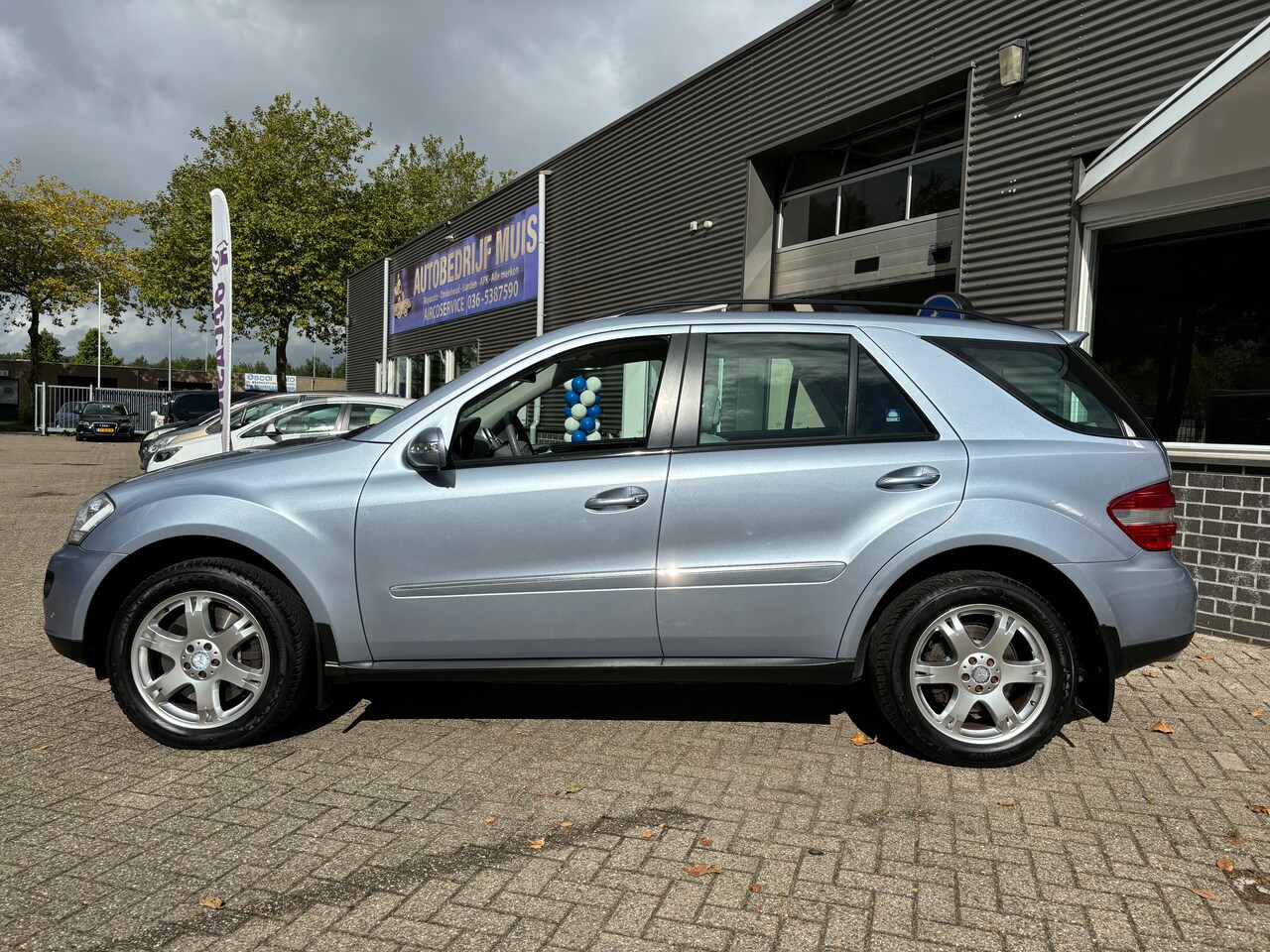 Mercedes-Benz M-klasse - 500 4matic | Luchtvering. Youngtimer. Onderhoudhistorie.