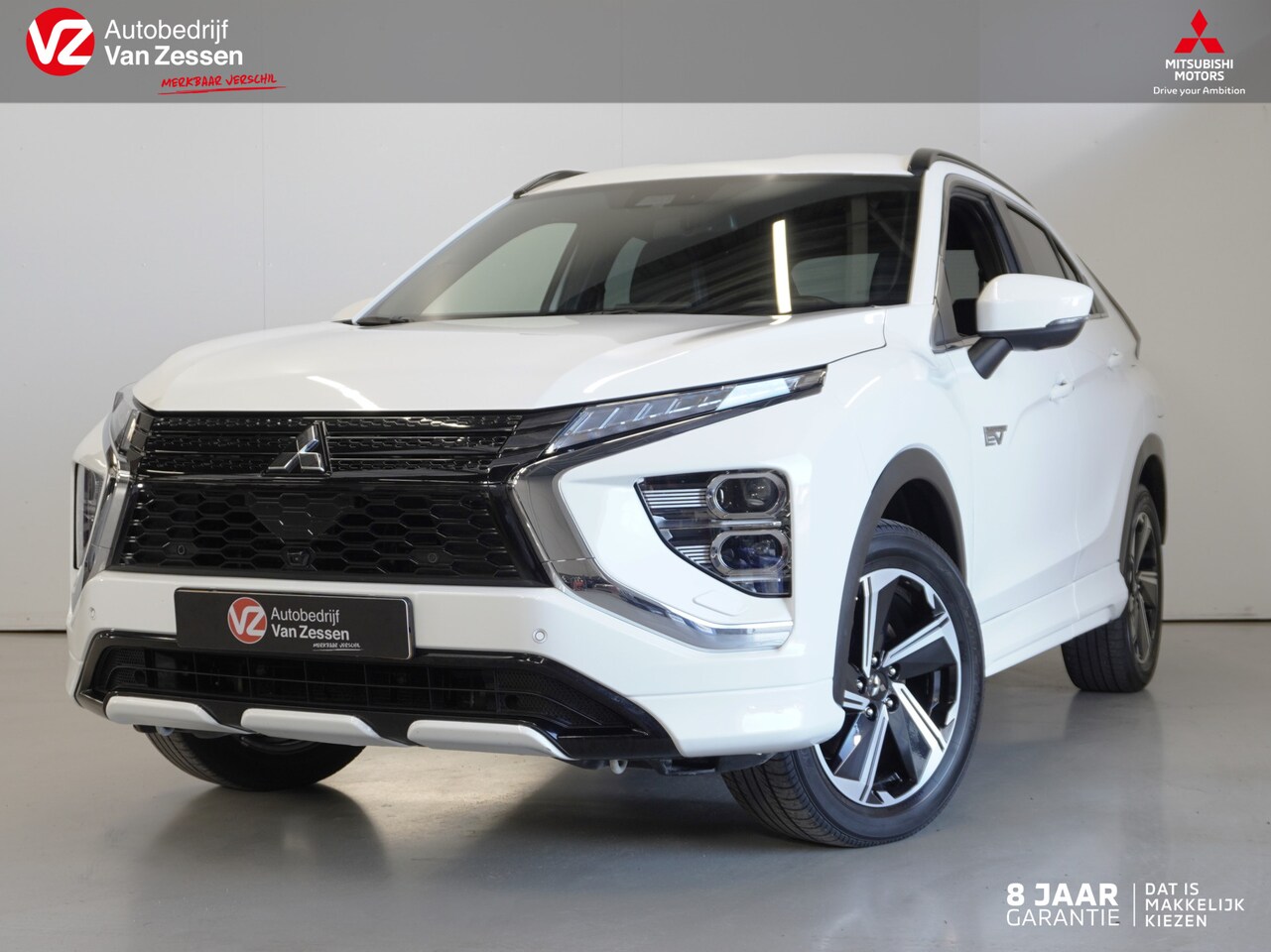 Mitsubishi Eclipse Cross - 2.4 PHEV Executive | Navigatie | 360° camera | Adaptieve cruise control | Stuurverwarming - AutoWereld.nl