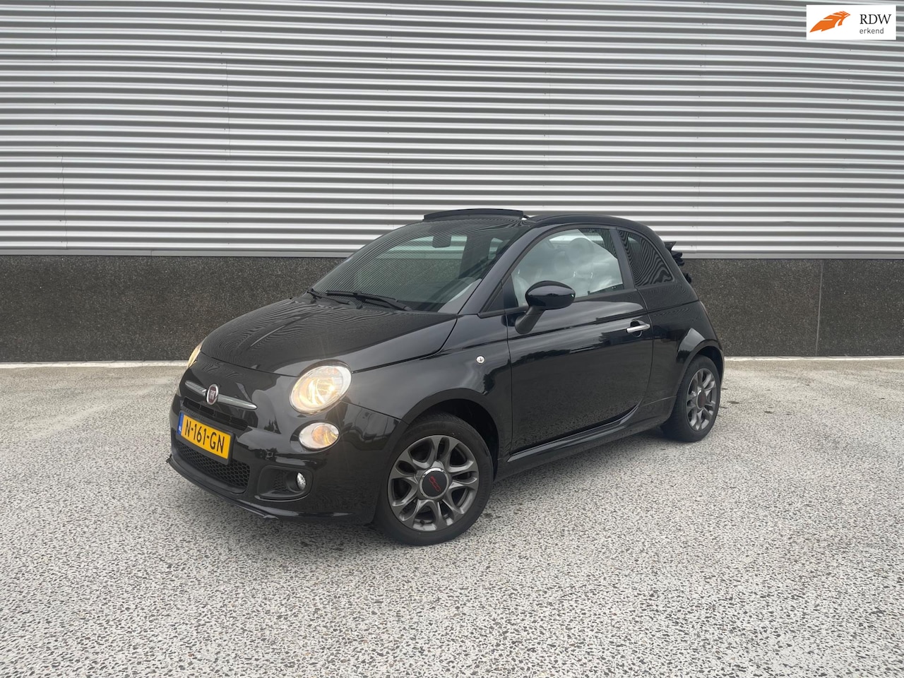 Fiat 500 - 1.2 Lounge Cabriolet Sport Leder Bluetooth velgen - AutoWereld.nl