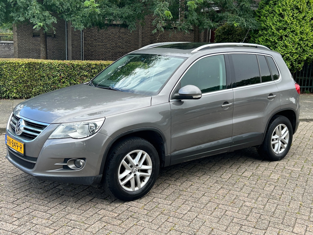 Volkswagen Tiguan - 2.0 TDI Sport&Style 4Motion leer! vol opties! goed onderhouden! youngtimer! hoge instap! - AutoWereld.nl