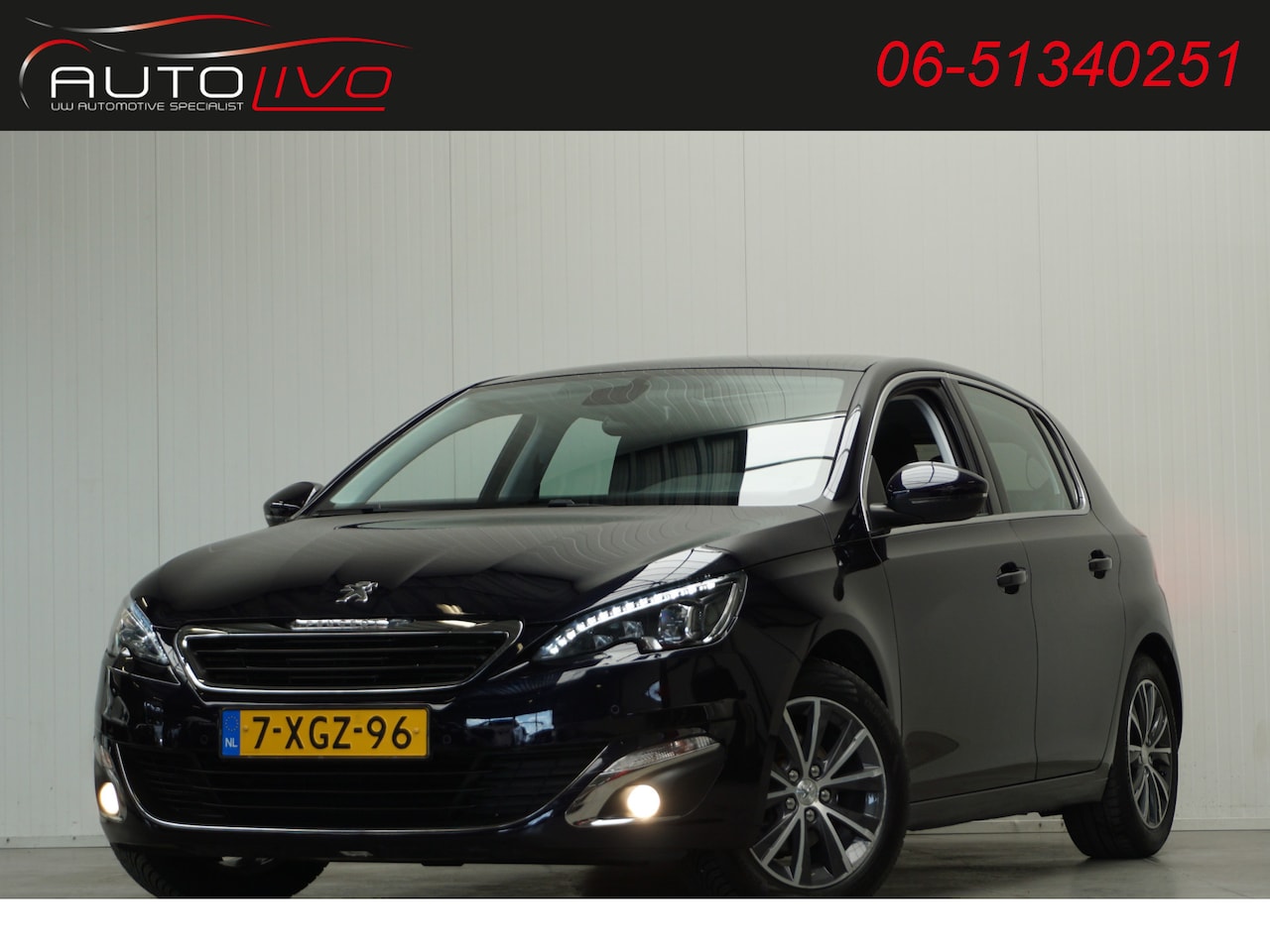 Peugeot 308 - 1.2 PureTech Blue Lease Premium 130 PK! PANO LED NAVI CLIMA PDC CRUISE TREKHAAK etc. - AutoWereld.nl