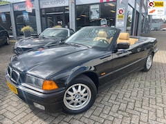 BMW 3-serie Cabrio - 318i Executive Automaat *Unieke Conditie + 1e eig. + Originele KMstand