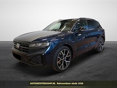 Volkswagen Touareg - 3.0 TDI 286 PK R-Line ACC Panoramadak Head-Up Luchtvering 22 Inch Nachtzicht Standkachel M