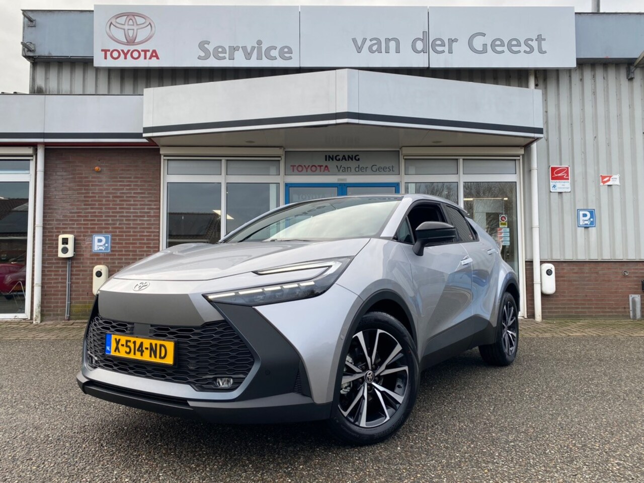 Toyota C-HR - 1.8 Hybrid First Edition 1.8 Hybrid First Edition - AutoWereld.nl