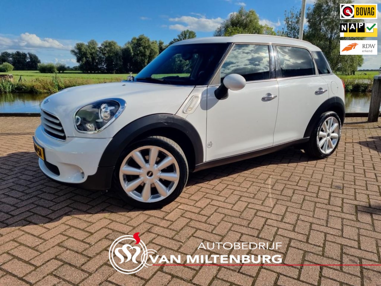 MINI Countryman - Mini 1.6 Cooper Knockout Clima Navi Cruise PDC - AutoWereld.nl