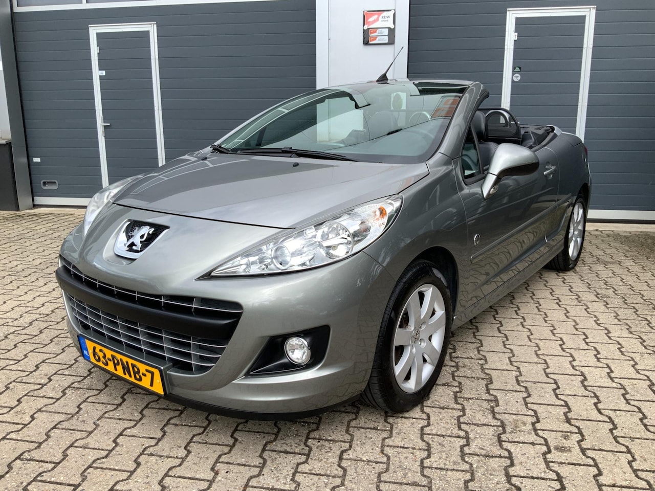 Peugeot 207 CC - 1.6 VTi Roland Garros Leder - AutoWereld.nl