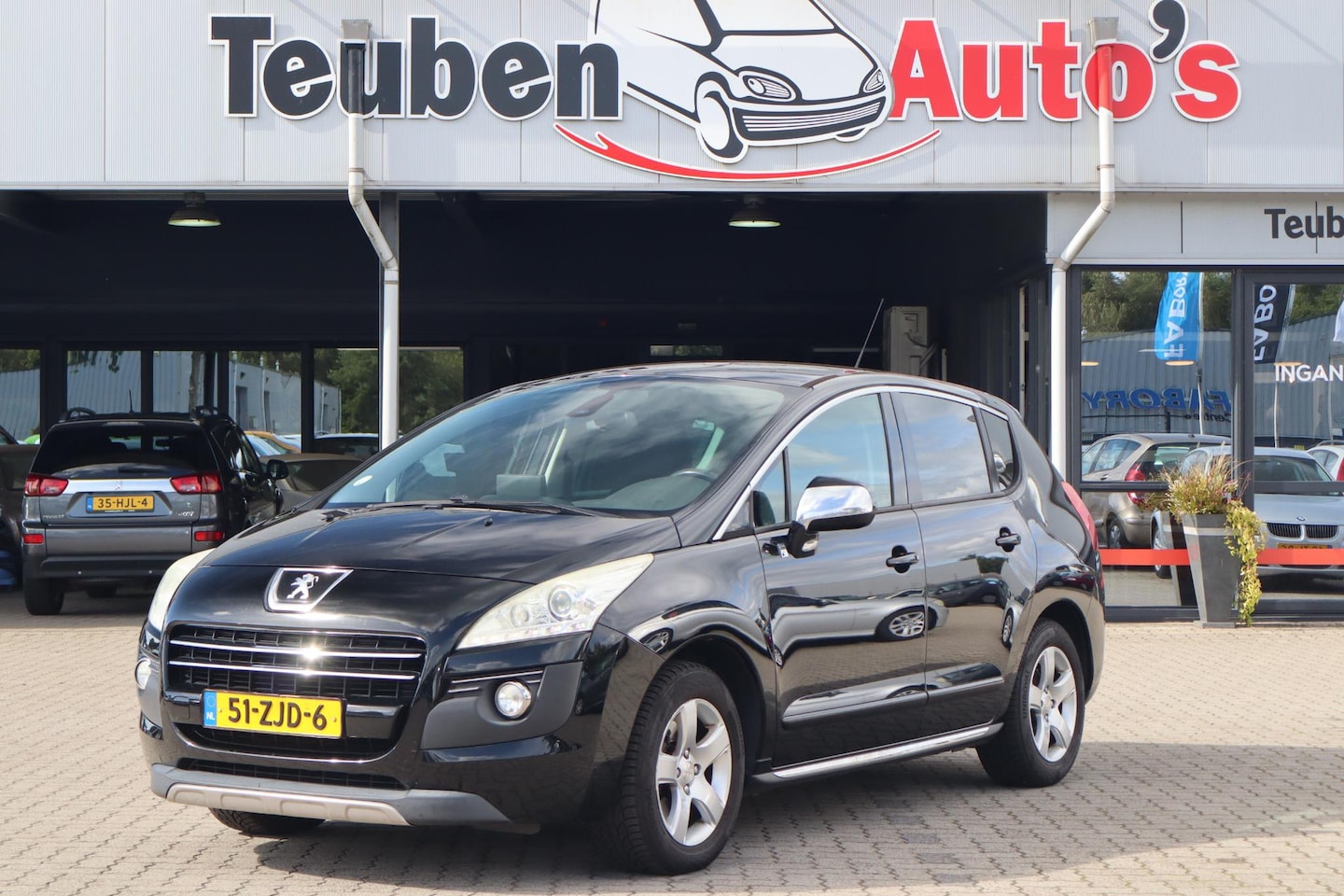 Peugeot 3008 - 2.0 HDiF HYbrid4 Blue Lease Navigatie, Climate control, Cruise control, Parkeersensoren - AutoWereld.nl