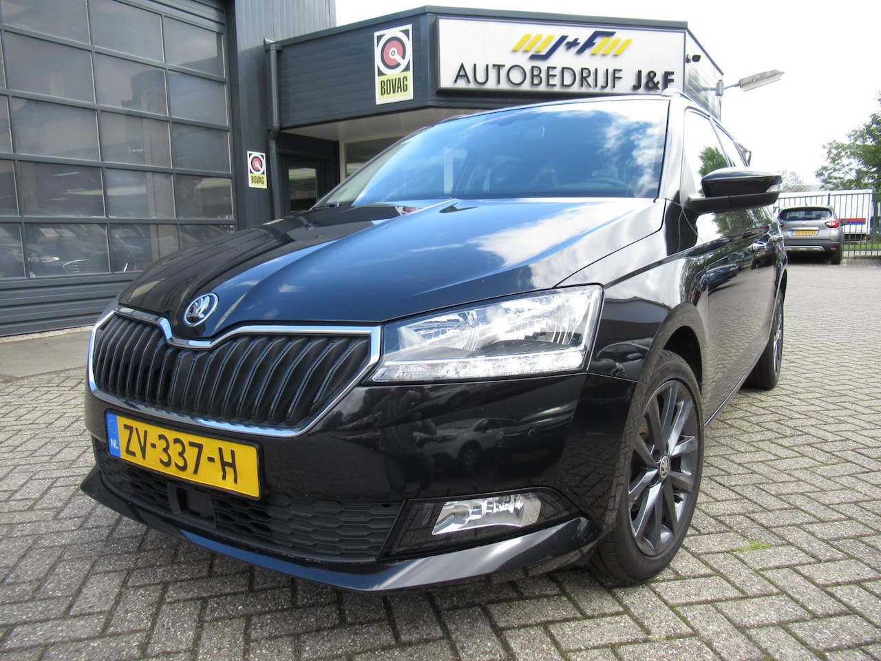 Skoda Fabia Combi - 1.0 Business Edition / 1e Eig / NAV / PDC / Stoelverwarming - AutoWereld.nl