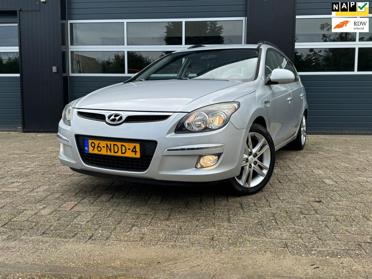 Hyundai i30 CW - 1.6i Blue Dynamic|Jaar APK|Nette auto| - AutoWereld.nl