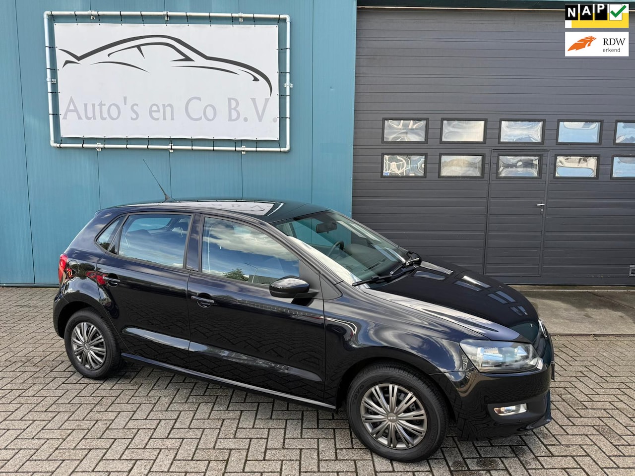 Volkswagen Polo - 1.4-16V 5-deurs Airco Cruise Navigatie Pdc Onderh boekjes NAP Incl nw Apk 09-2025 - AutoWereld.nl