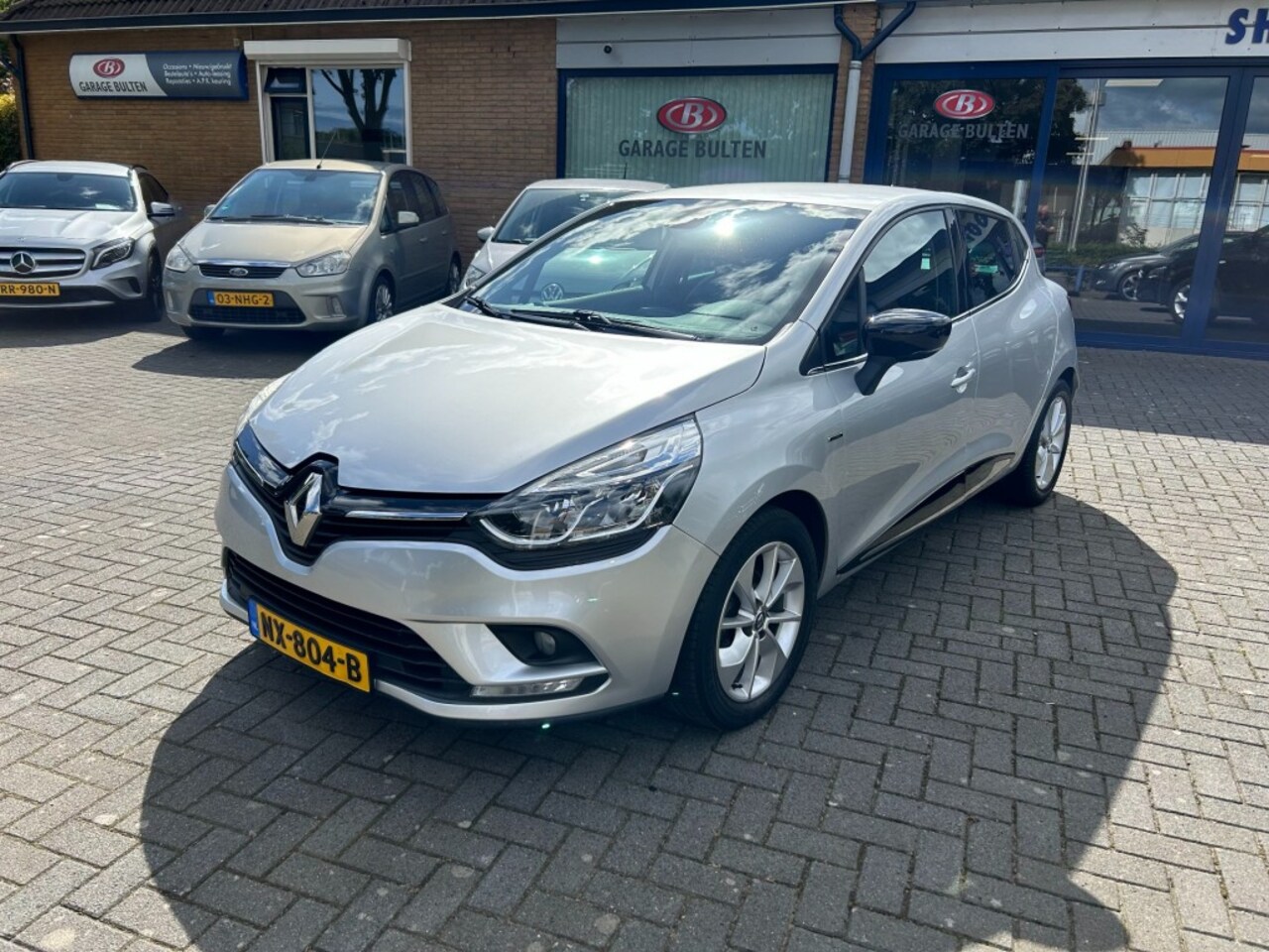 Renault Clio - 0.9 TCE LIMITED Prijs inclusief garantie! - AutoWereld.nl