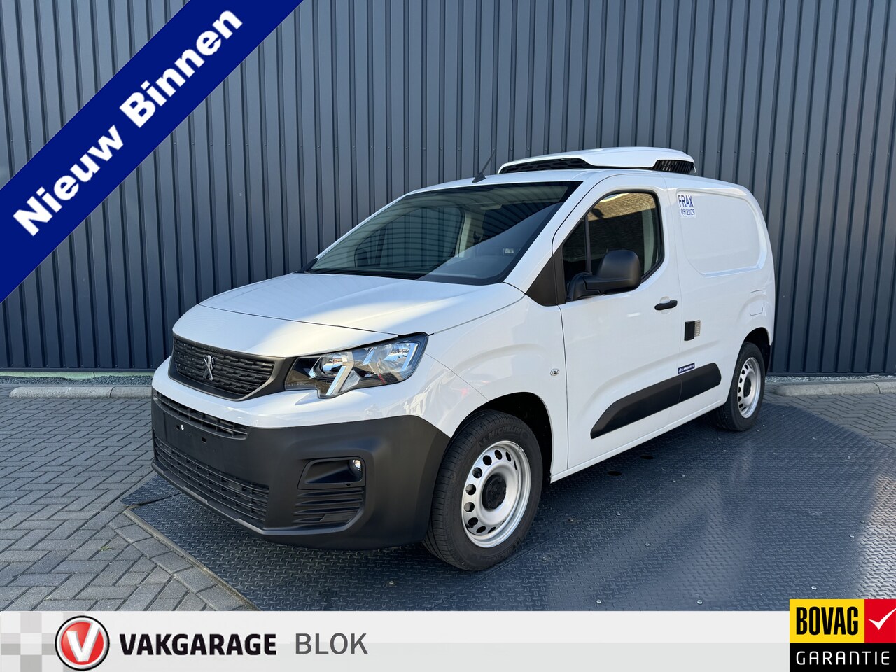 Peugeot Partner - 1.5 BlueHDi 100 | 3 zitter | Koelwagen Carrier | Nacht aansluiting | Laadruimte 2 niveaus - AutoWereld.nl