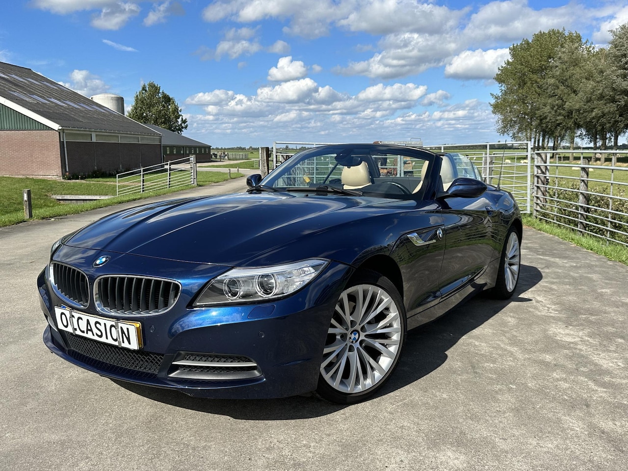 BMW Z4 Roadster - sDrive18i LEER | CRUISE | NL-AUTO | LED | KETTING V.V - AutoWereld.nl