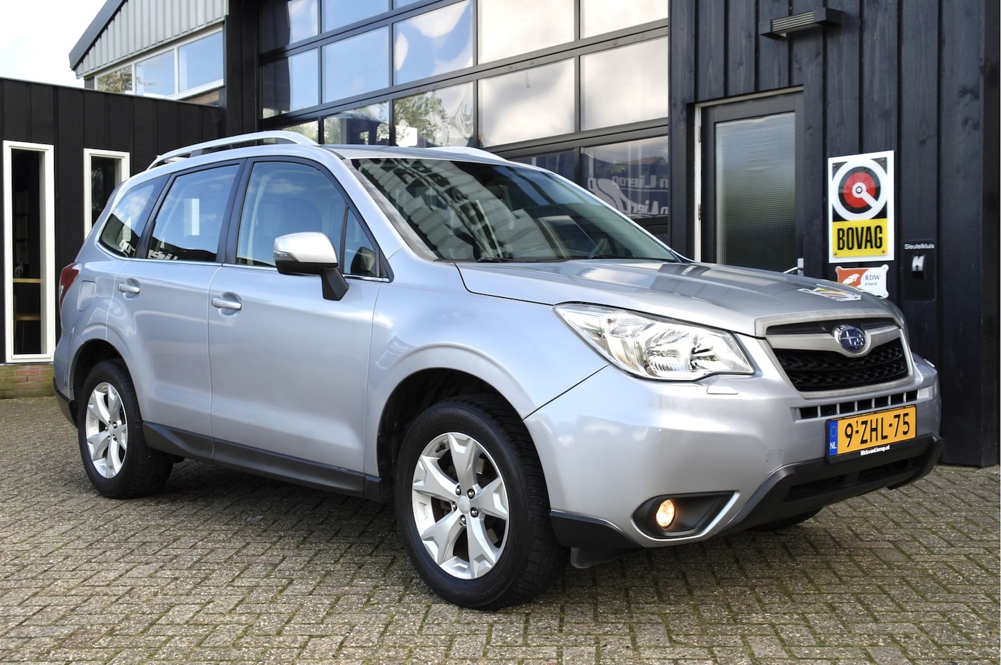 Subaru Forester - 2.0 Luxury Automaat | NL-Auto | Leder | Cruise | Camera | Navi - AutoWereld.nl