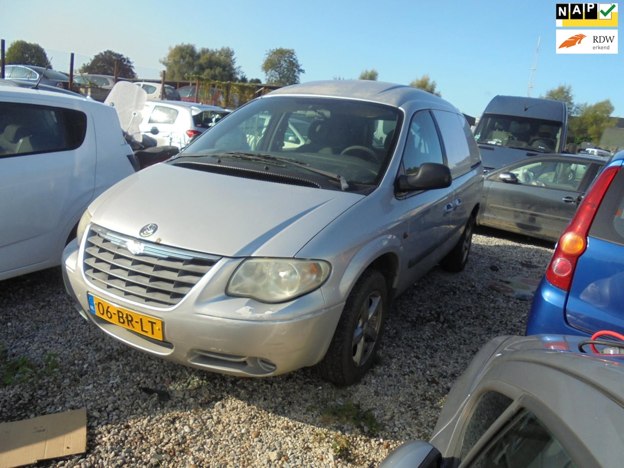 Chrysler Voyager - 2.8 CRD SE High Roof 2.8 CRD SE High Roof - AutoWereld.nl