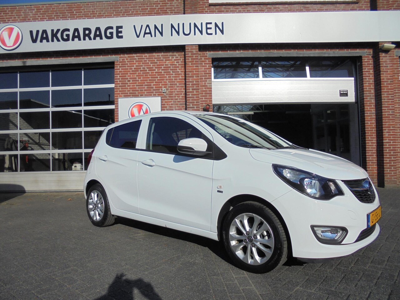 Opel Karl - 1.0 75pk 120Jaar Edition||PDC||Airco||Rijklaar|| - AutoWereld.nl