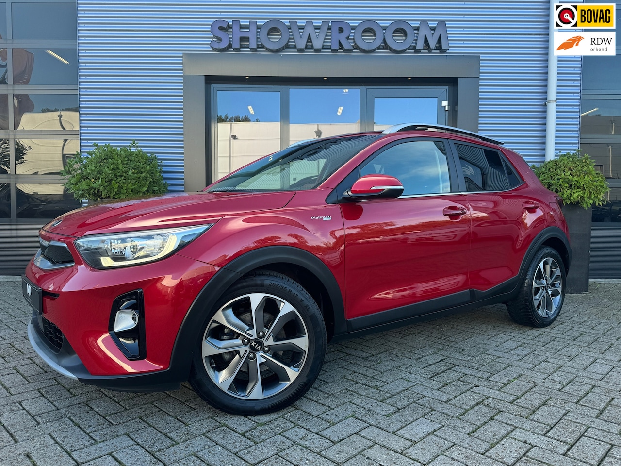 Kia Stonic - 1.0 T-GDi Platinum Edition Automaat|Leer|Pano|Camera|Meest luxe uitvoering - AutoWereld.nl