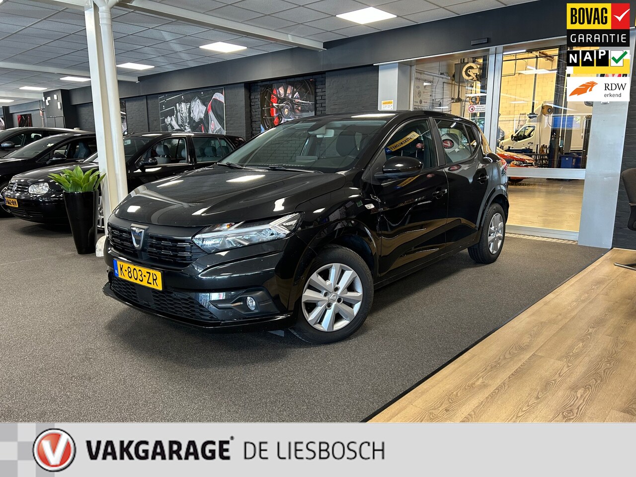 Dacia Sandero - 1.0 TCe 100 Bi-Fuel Comfort / airco / pdc v+a / camera / navigatie / cruise - AutoWereld.nl