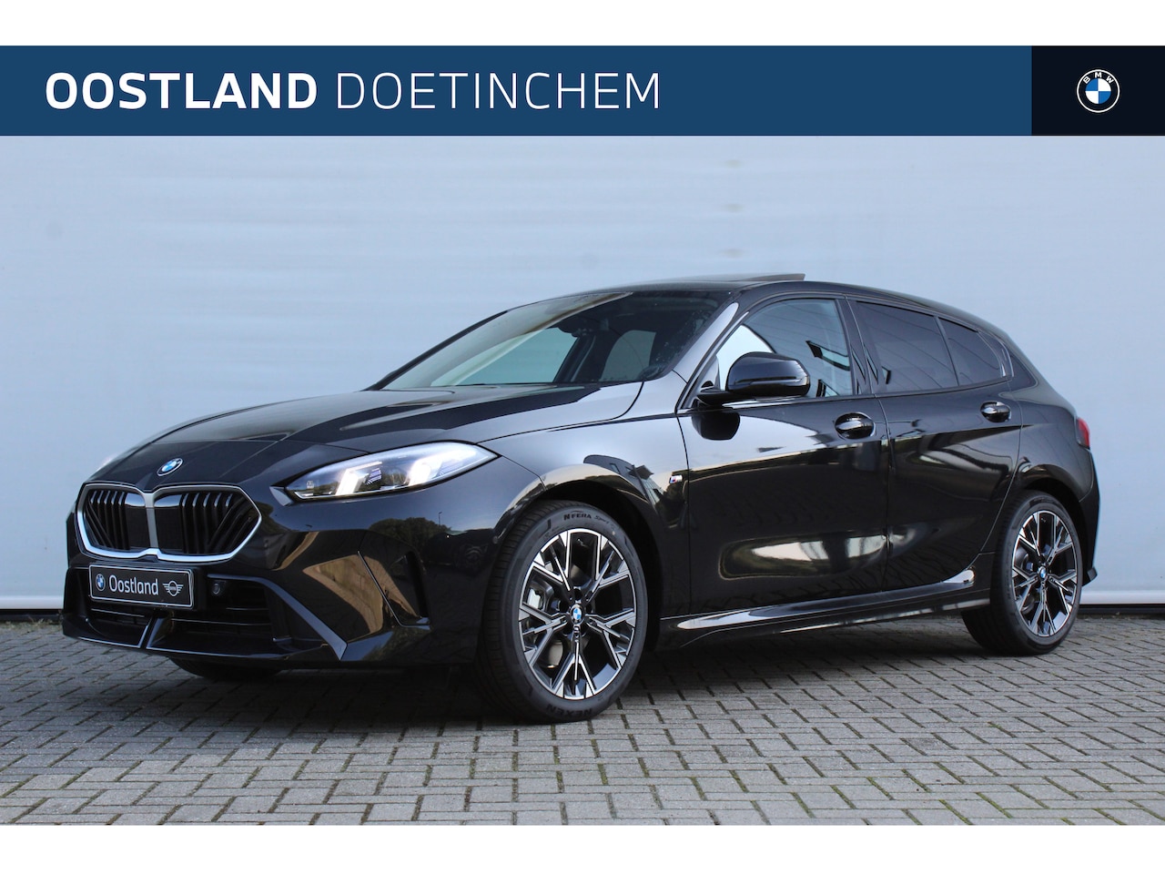 BMW 1-serie - 120 High Executive M Sport Automaat / Panoramadak / Sportstoelen / Stoelverwarming / Adapt - AutoWereld.nl