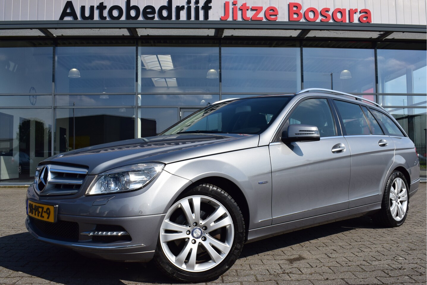 Mercedes-Benz C-klasse Estate - 180 CGi Automaat Avantgarde Xenon | Half Leder | Full Map Navi | Elek. Stoelen | Afn. Trek - AutoWereld.nl