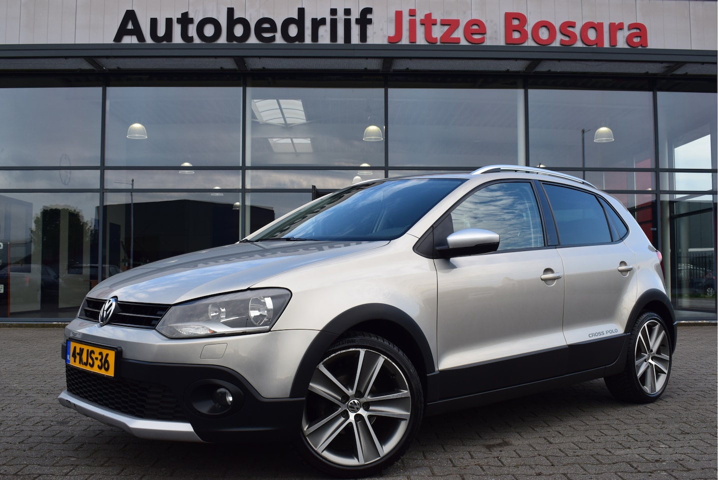 Volkswagen Polo - 1.2 12V Cross Comfortline Full Map Navi | Telefonie | Airco | Stoelverwarming | Volledig O - AutoWereld.nl