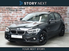 BMW 1-serie - 118i Executive Sport Line 5 deurs / Schuif-/kanteldak / Navigatie / Parkeersensoren / LED