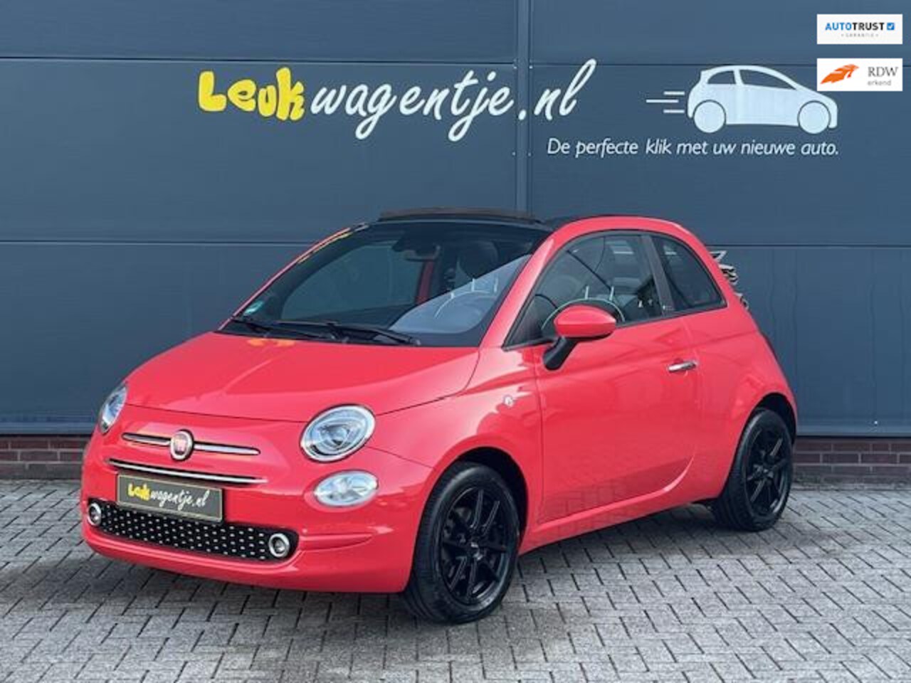 Fiat 500 - 1.0 Hybrid Lounge Cabrio *carplay *climatie *cruise - AutoWereld.nl