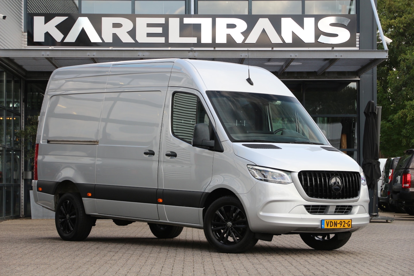 Mercedes-Benz Sprinter - 319 3.0 CDI V6 | Aut. | Luchtvering | 3.5t trekgewicht | Navi | Camera.. - AutoWereld.nl