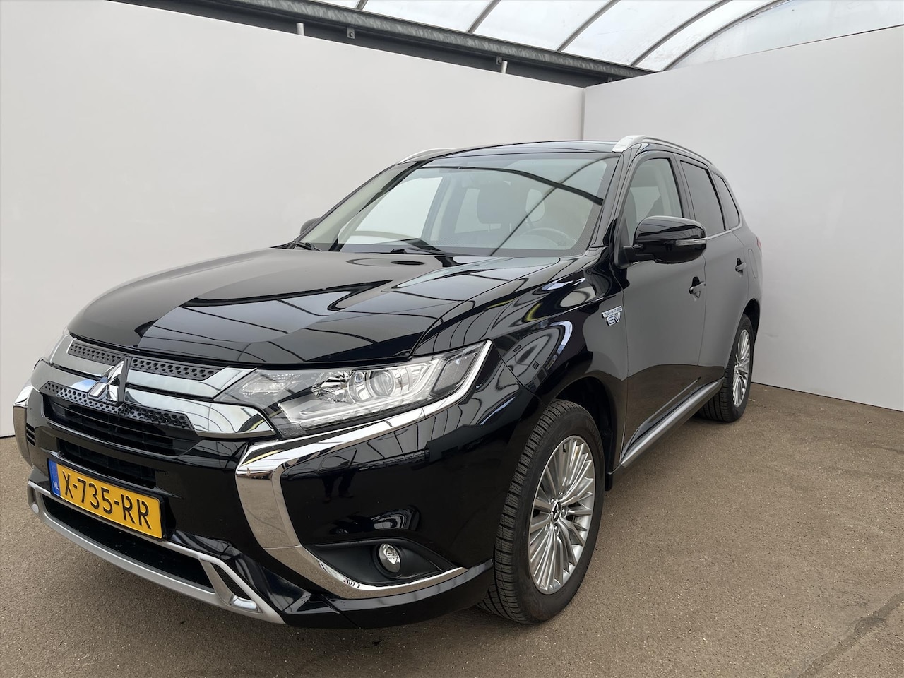 Mitsubishi Outlander - 2.4 DOHC MIVEC PHEV 240pk 4WD Aut Instyle / Camera / PDC/ Trekhaak - AutoWereld.nl