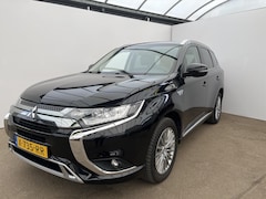 Mitsubishi Outlander - 2.4 DOHC MIVEC PHEV 240pk 4WD Aut Instyle / Camera / PDC/ Trekhaak