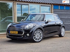 MINI Cooper - 1.5 Cooper Chili (Panodak / Half leder / Climate / Cruise / 17 Inch / Navi / PDC)