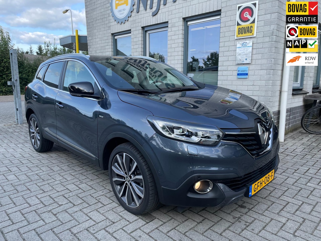 Renault Kadjar - 1.3 TCe Intens Bose / Camera / Cruise / Climatie controle / Trekhaak / Stoel- en voorruit - AutoWereld.nl