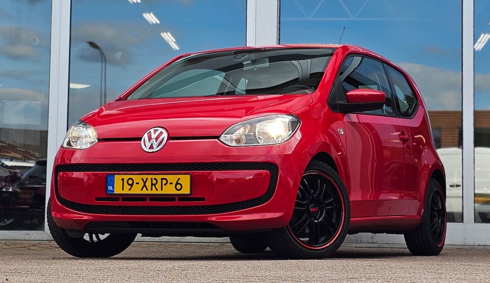 Volkswagen Up! - 1.0 move up! BlueMotion 3e Eigenaar! Airco Elektrische ramen LM Velgen! - AutoWereld.nl