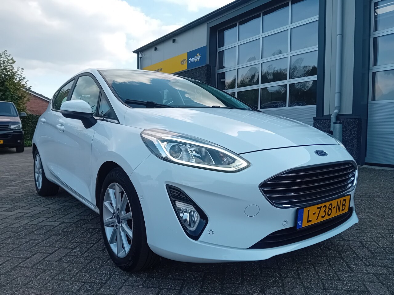 Ford Fiesta - 1.0 EcoBoost Titanium - Automaat - Carplay - AutoWereld.nl