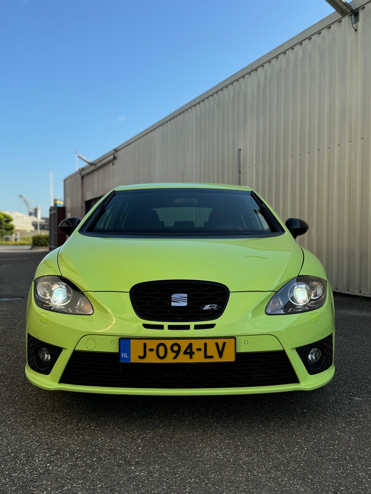 Seat Leon - 2.0 TFSI Cupra R - AutoWereld.nl