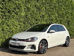 Volkswagen Golf - 2.0 TSI GTI Performance Panorama CarPlay