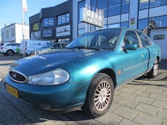 Ford Mondeo - 2.0-16V Ghia Platinum nw apk , prima auto met weinig km, s