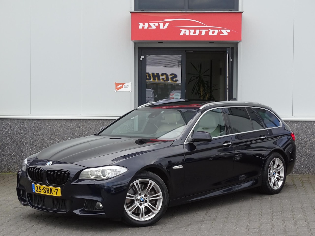 BMW 5-serie Touring - 535i High Executive M-sport LEER schuif-dak - AutoWereld.nl