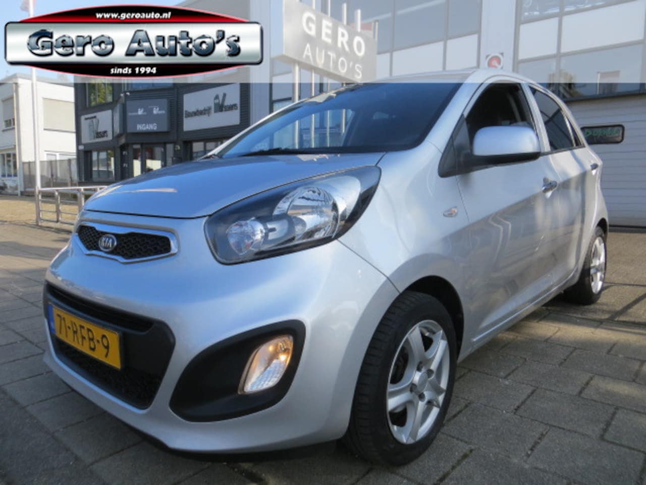 Kia Picanto - 1.0 CVVT Comfort Pack nl auto 5 drs ,airco ecc ,bleutooth ,lmv etc - AutoWereld.nl