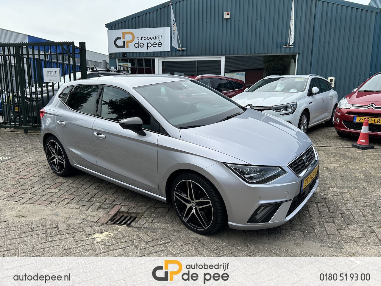 Seat Ibiza - 1.0 TSI FR Business Intense GARANTIE/CARPLAY/CLIMA/CRUISE/NAVI/CAMERA/PDC rijklaarprijs! - AutoWereld.nl