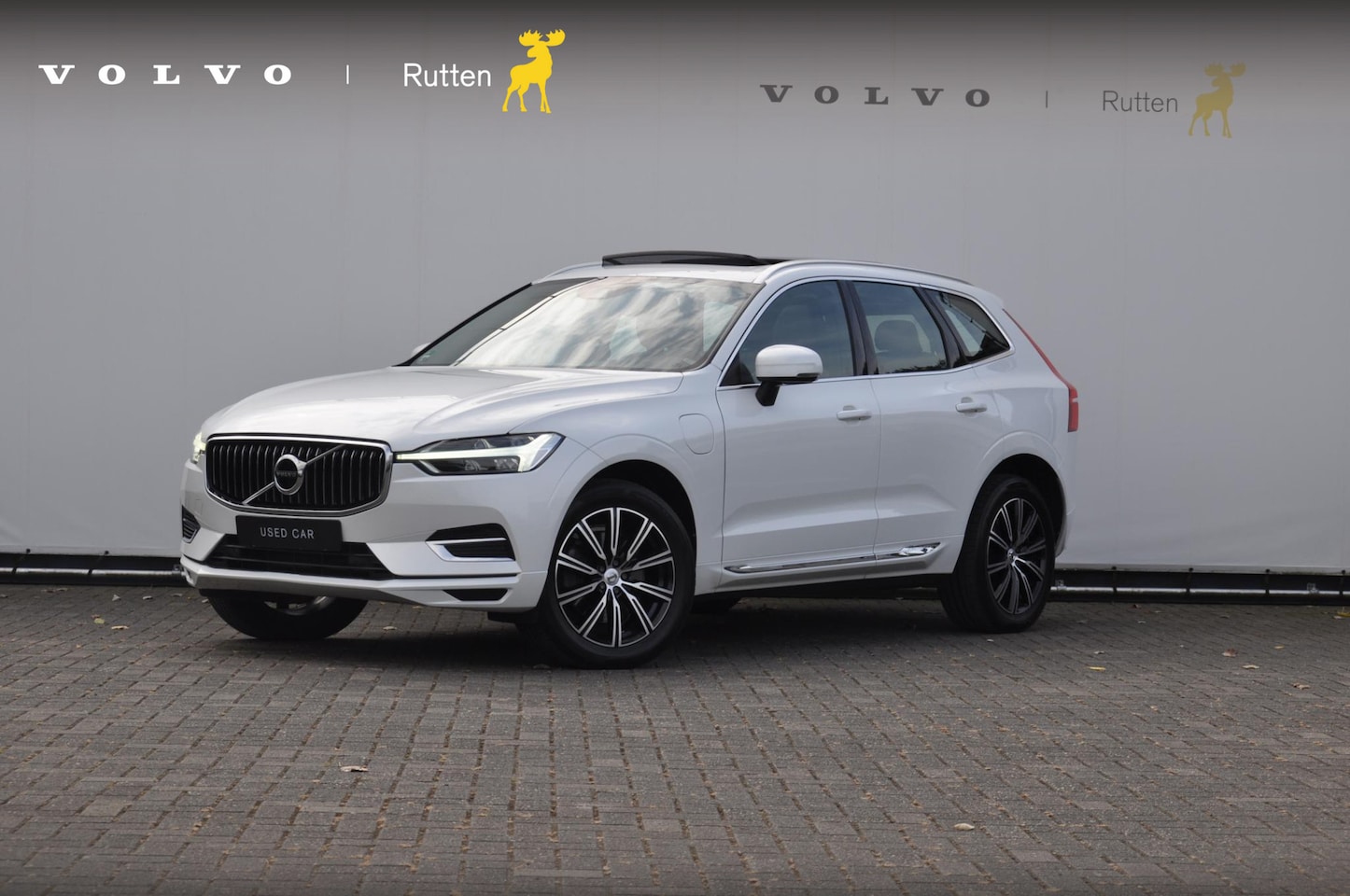 Volvo XC60 - T8 390PK Automaat Recharge AWD Inscription / Semi-elektrisch inklapbare trekhaak / Panoram - AutoWereld.nl