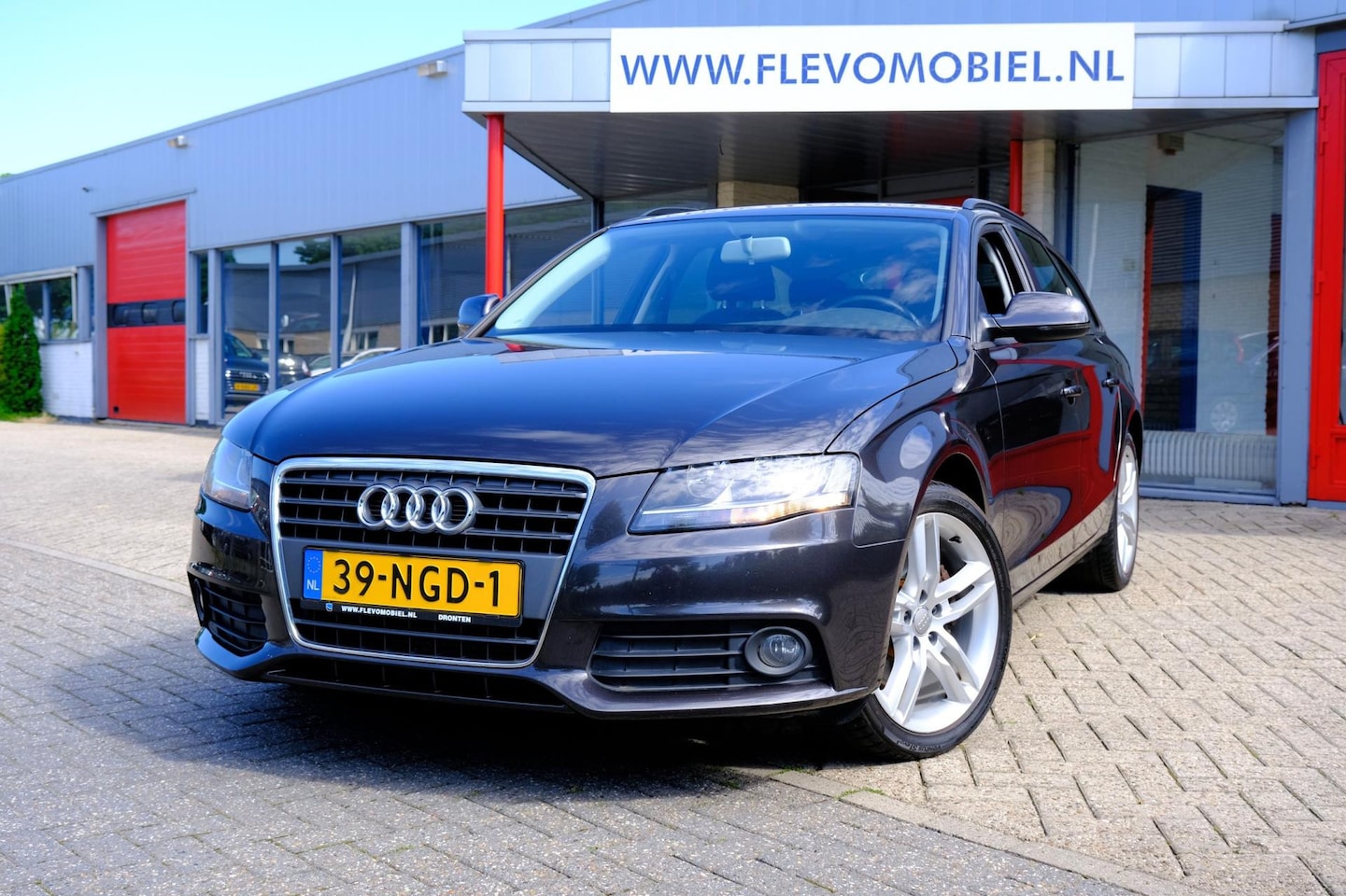 Audi A4 Avant - 2.0 TDI 143pk Business Edition Aut. Navi|Clima|LMV|PDC - AutoWereld.nl