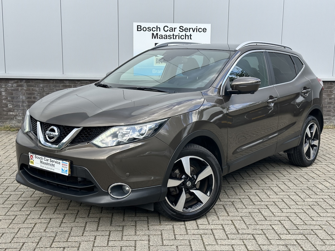 Nissan Qashqai - 1.2 N-Vision | Panorama | Xenon | Winter-pakket | - AutoWereld.nl