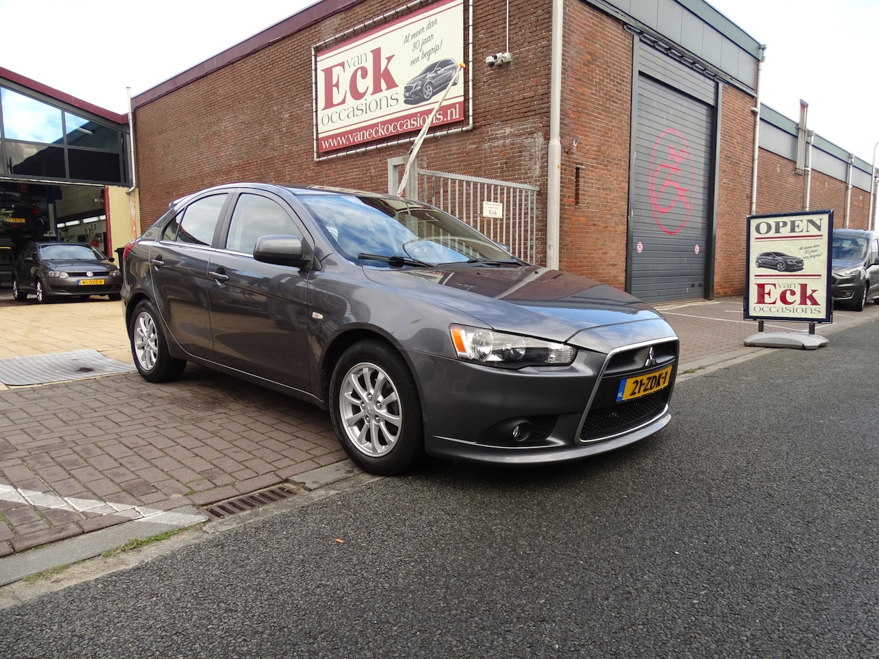 Mitsubishi Lancer Sportback - 1.6 Edition Two .Vol Leder interieur - AutoWereld.nl