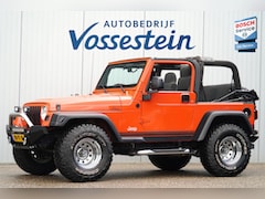 Jeep Wrangler - 4.0i Softtop / 58dkm NAP / Uniek / 6-Cilinder / Bestop dak / Ledbar / Org. Nederlands